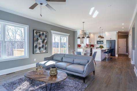 24 Deerwood Road Oxford CT 06478