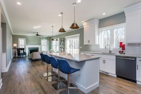 24 Deerwood Road Oxford CT 06478