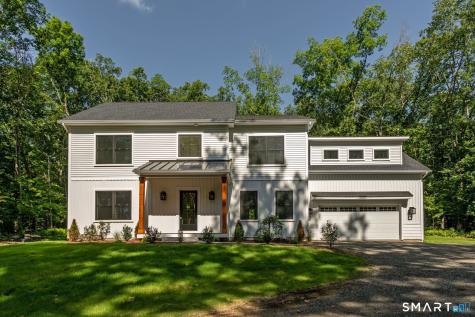 24 Deerwood Road Oxford CT 06478