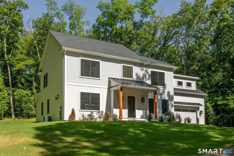 24 Deerwood Road Oxford CT 06478