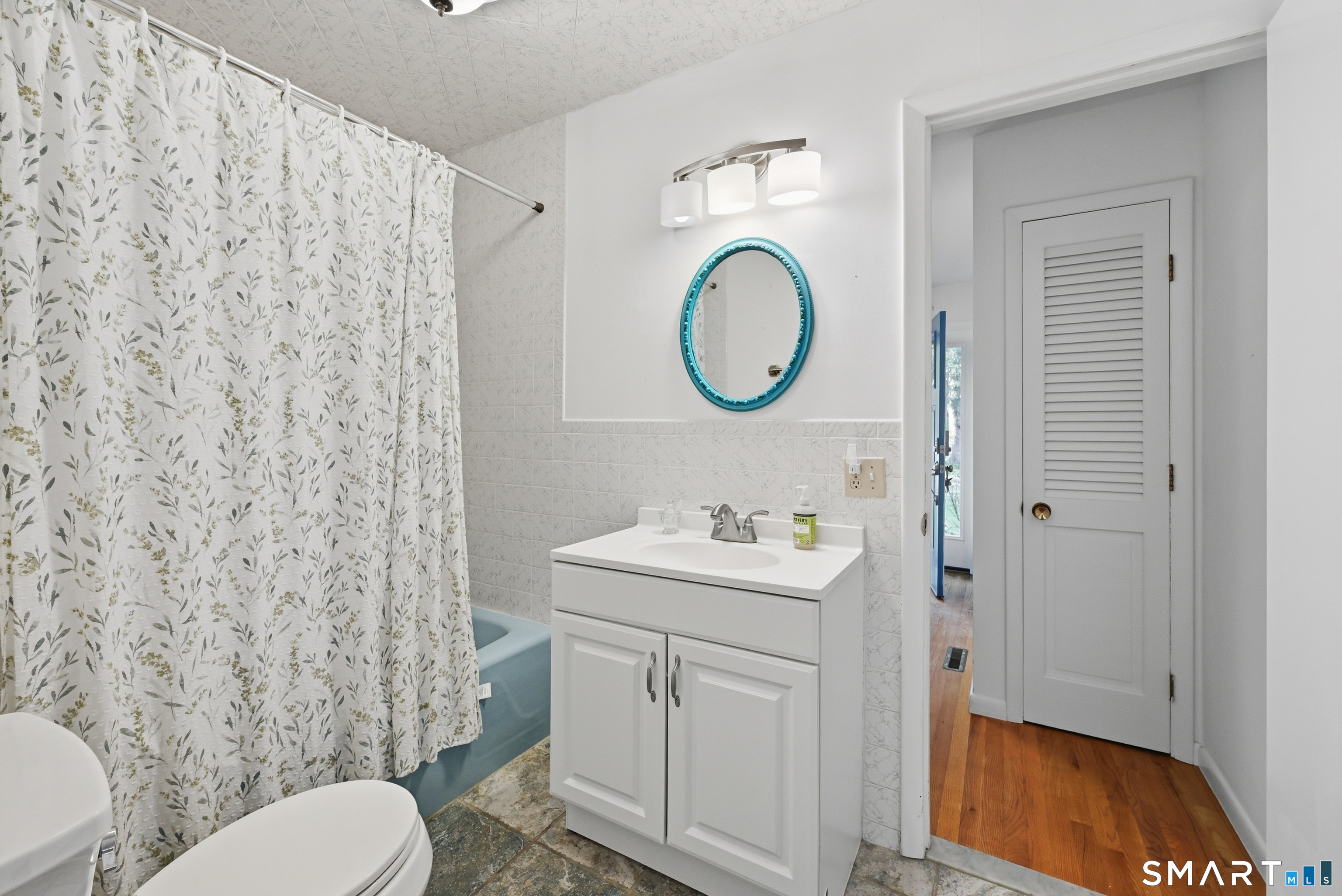 4 Carol Street Danbury CT 06810