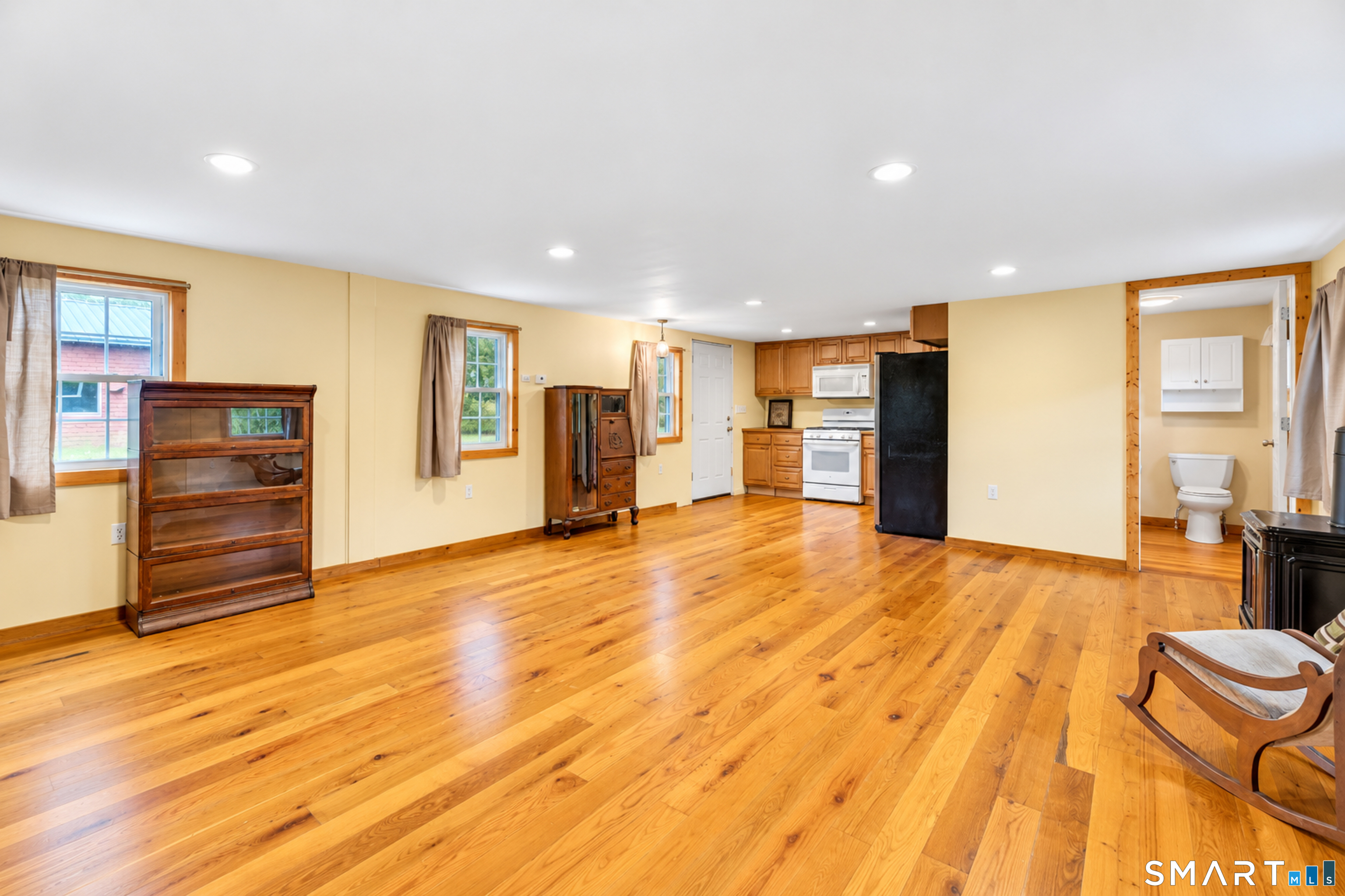 110 West High Street East Hampton CT 06424