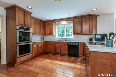 77 Judds Bridge Road Roxbury CT 06783
