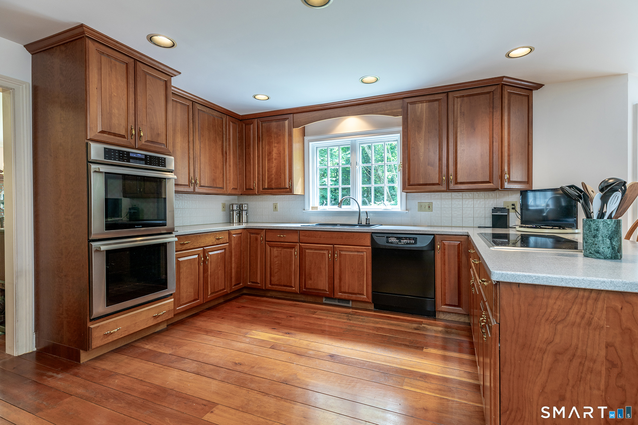 77 Judds Bridge Road Roxbury CT 06783