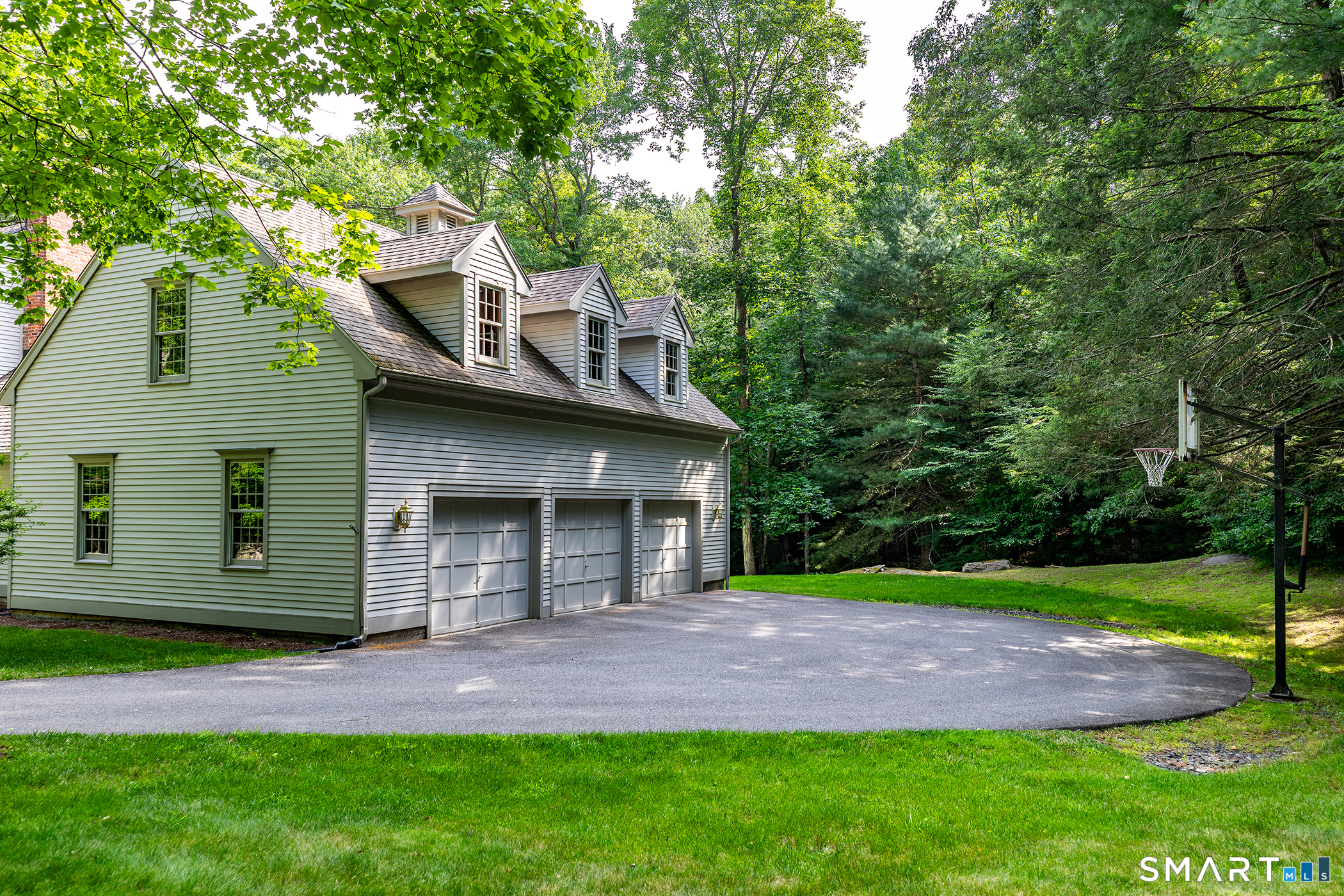77 Judds Bridge Road Roxbury CT 06783
