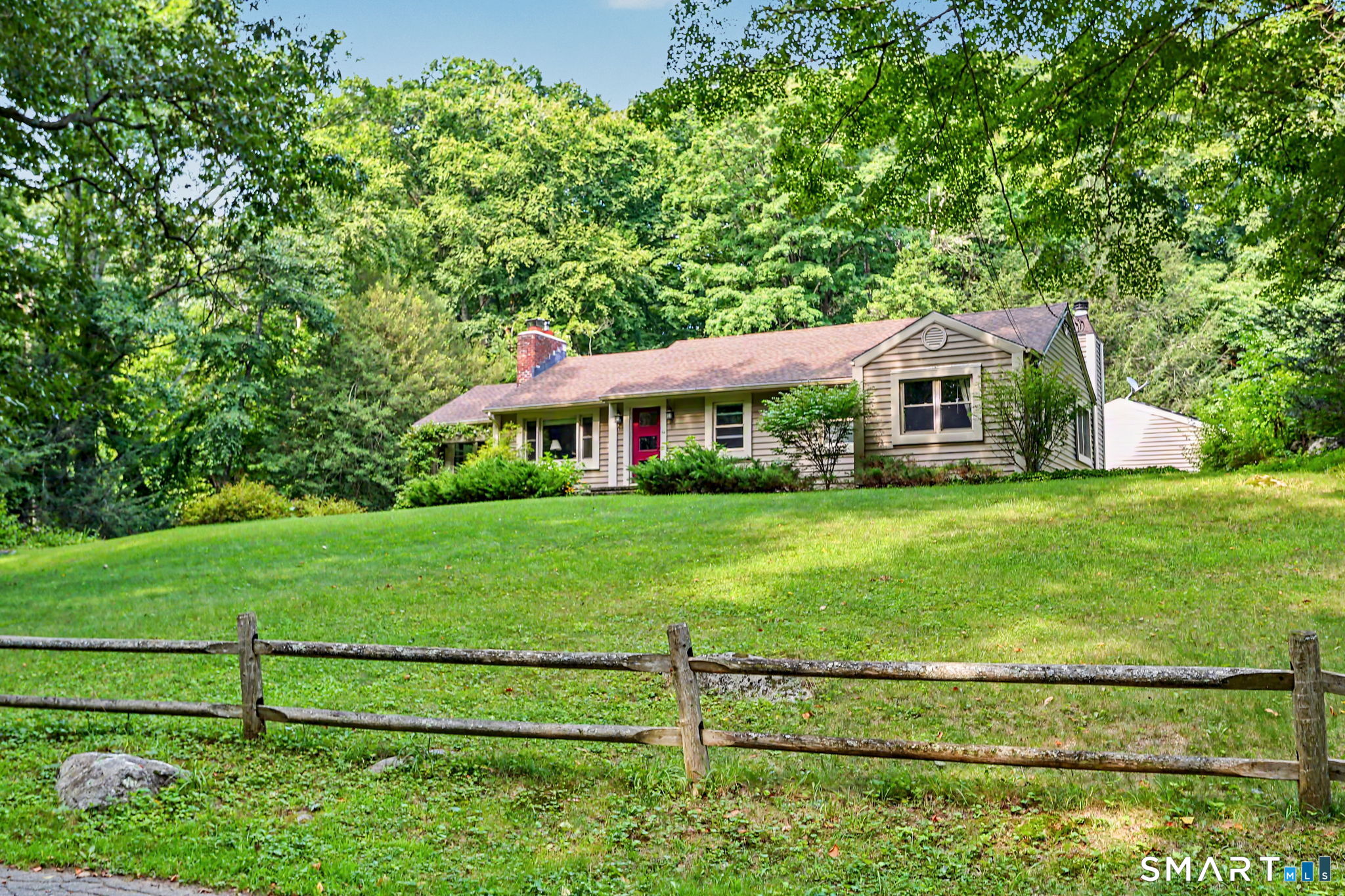 16 Velvet Street Trumbull CT 06611