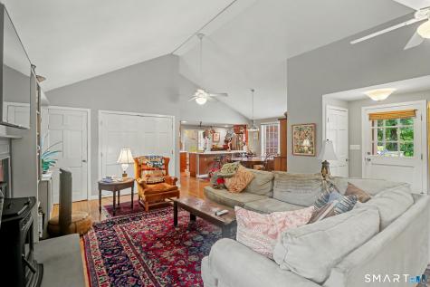 16 Velvet Street Trumbull CT 06611