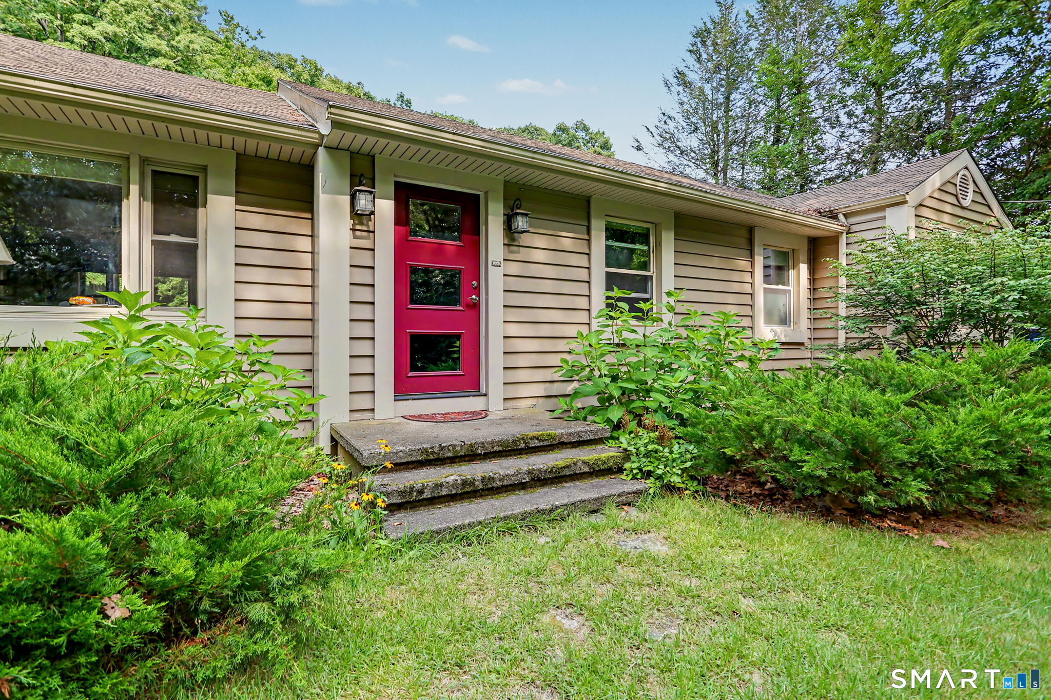16 Velvet Street Trumbull CT 06611