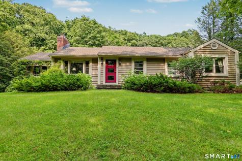 16 Velvet Street Trumbull CT 06611