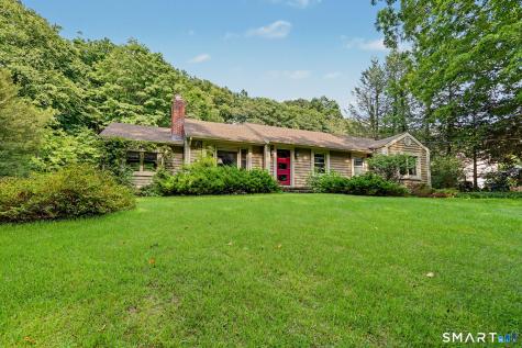16 Velvet Street Trumbull CT 06611