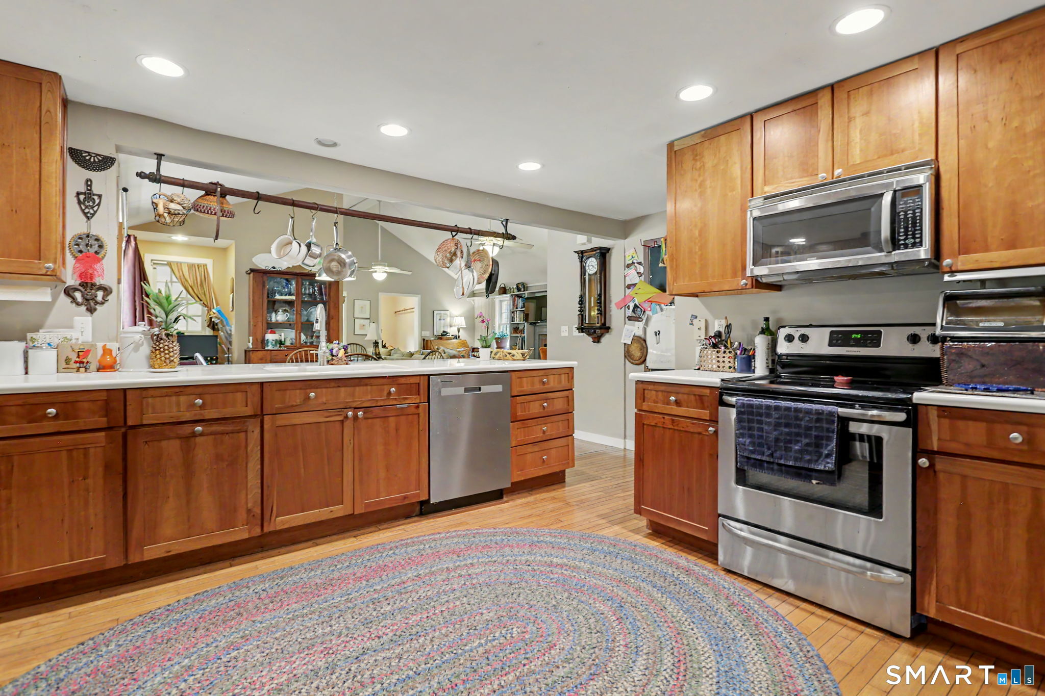 16 Velvet Street Trumbull CT 06611