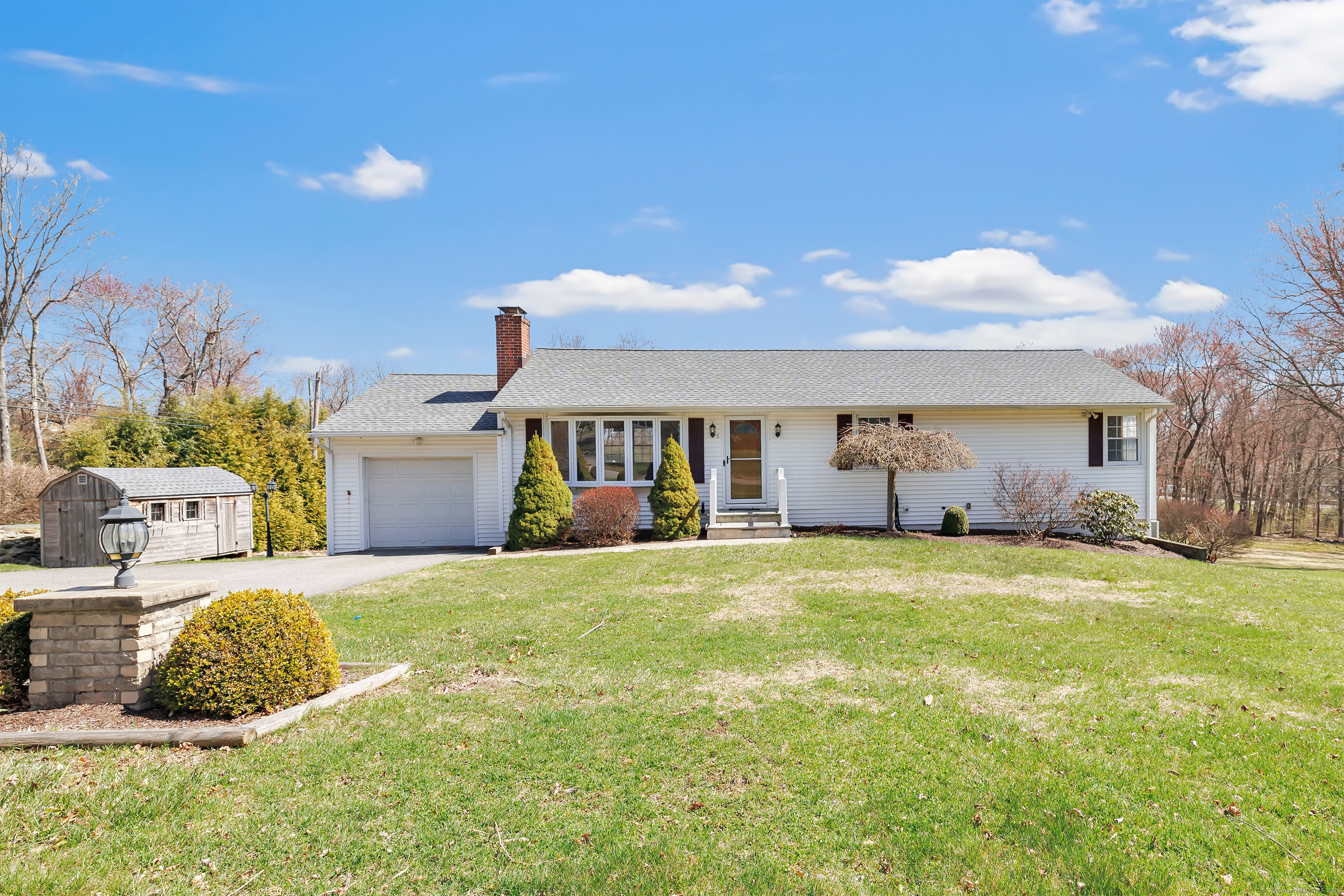 5 Lawn Circle Trumbull CT 06611