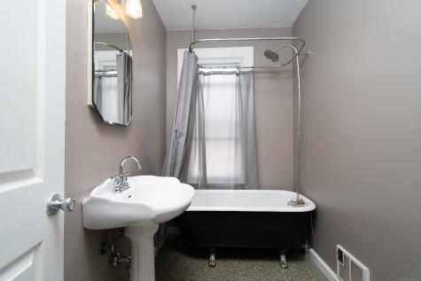 9 Thames Terrace Norwich CT 06360