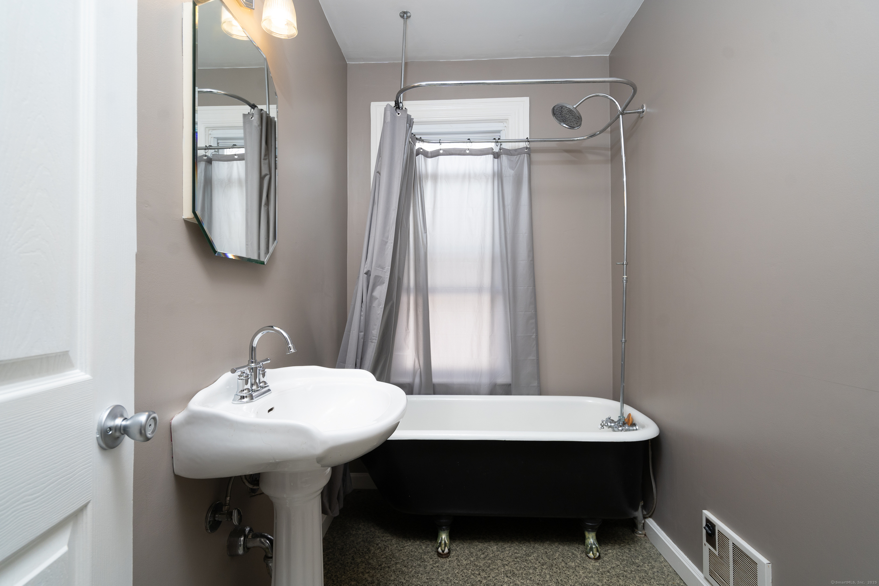 9 Thames Terrace Norwich CT 06360