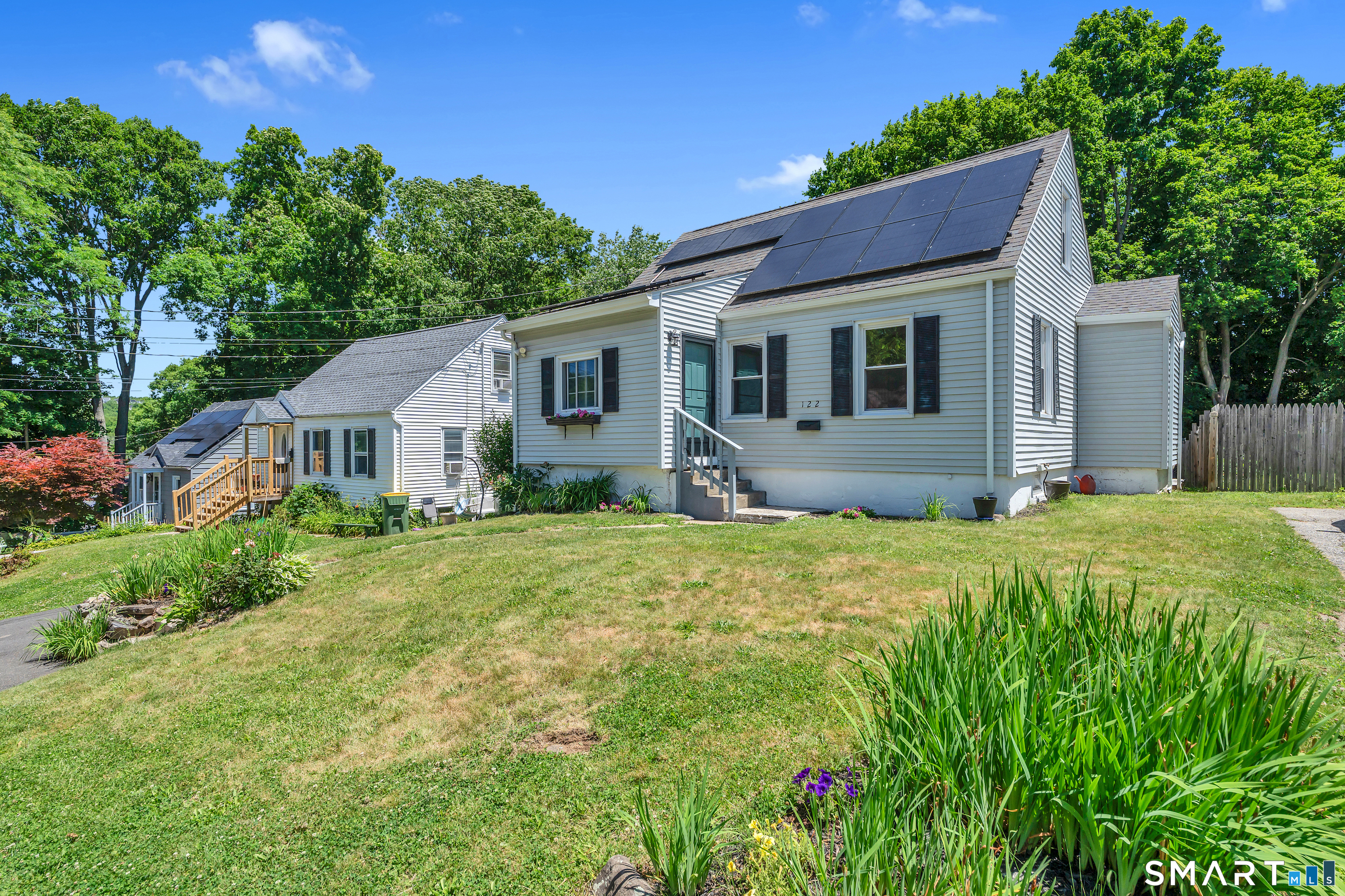 122 Macarthur Drive Waterbury CT 06704