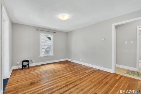 122 Macarthur Drive Waterbury CT 06704