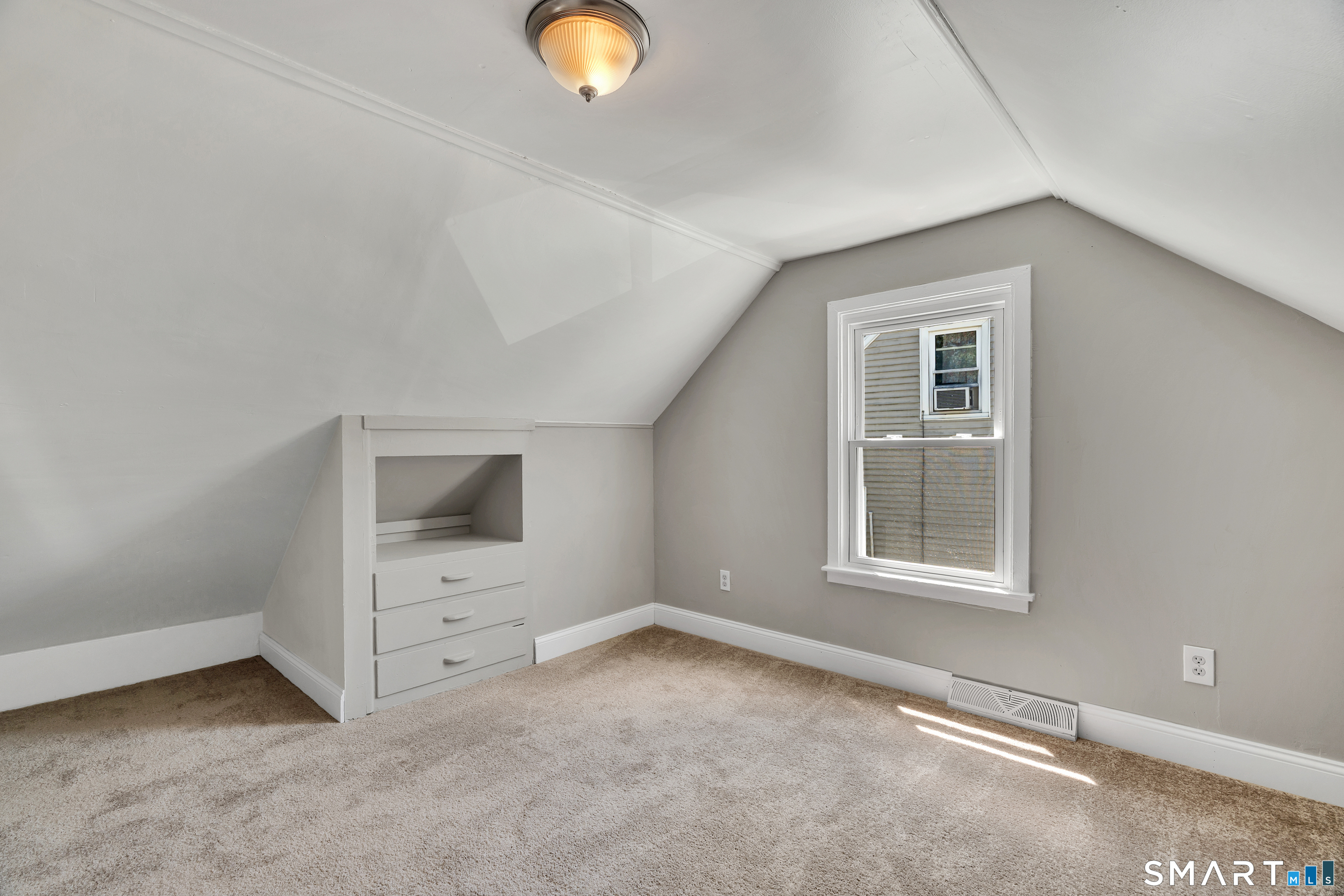 122 Macarthur Drive Waterbury CT 06704