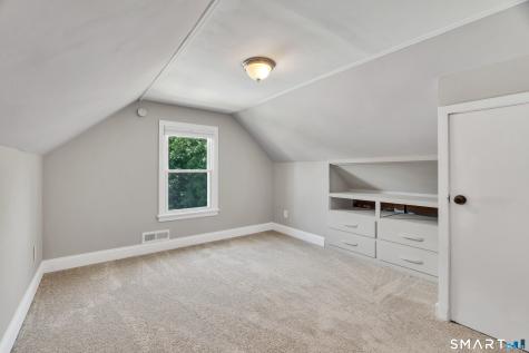 122 Macarthur Drive Waterbury CT 06704