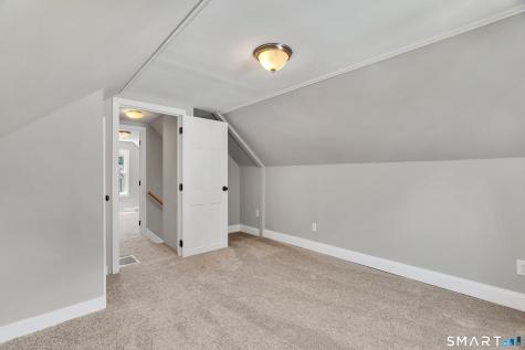 122 Macarthur Drive Waterbury CT 06704