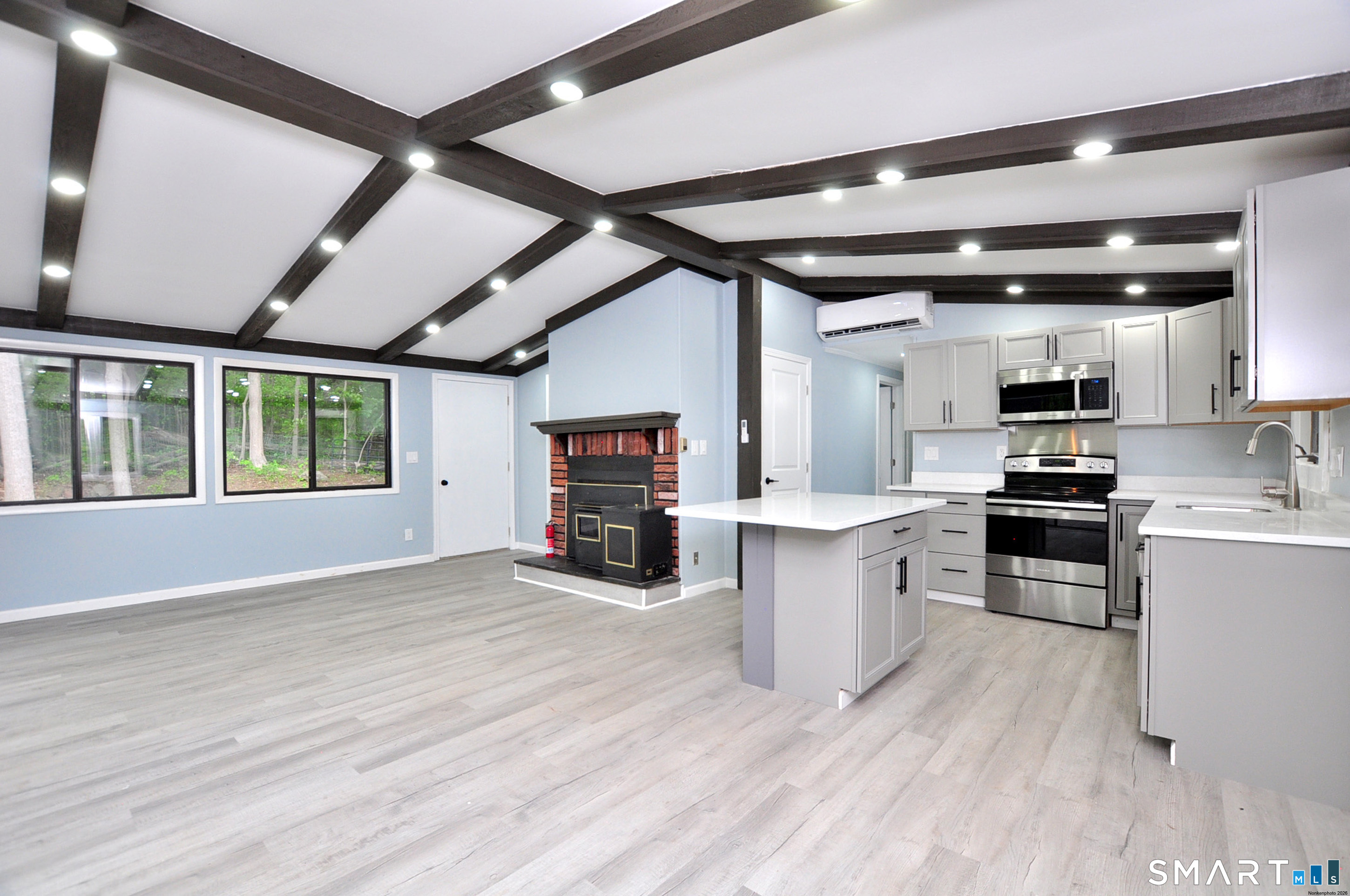 19 Smithfield Avenue Meriden CT 06451