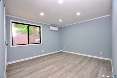 19 Smithfield Avenue Meriden CT 06451