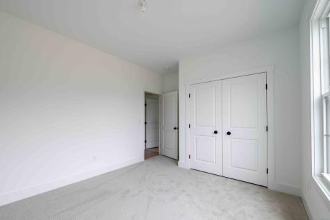 5 Pumpkin Grove East Lyme CT 06333