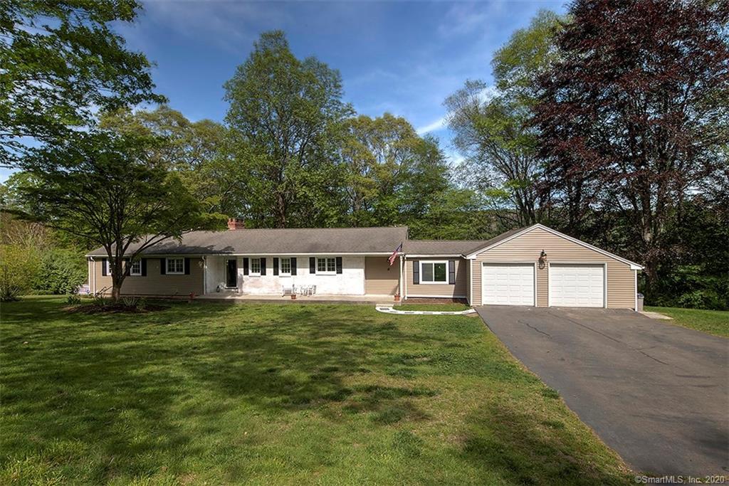 15 Ariel Road Woodbridge CT 06525