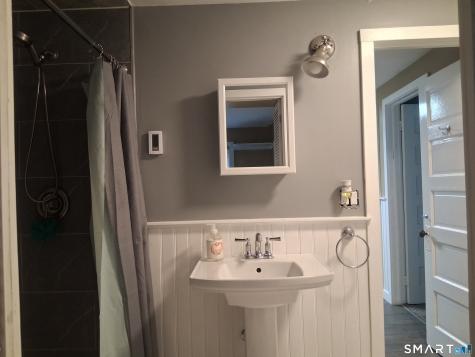 17 Ballou Road Branford CT 06405