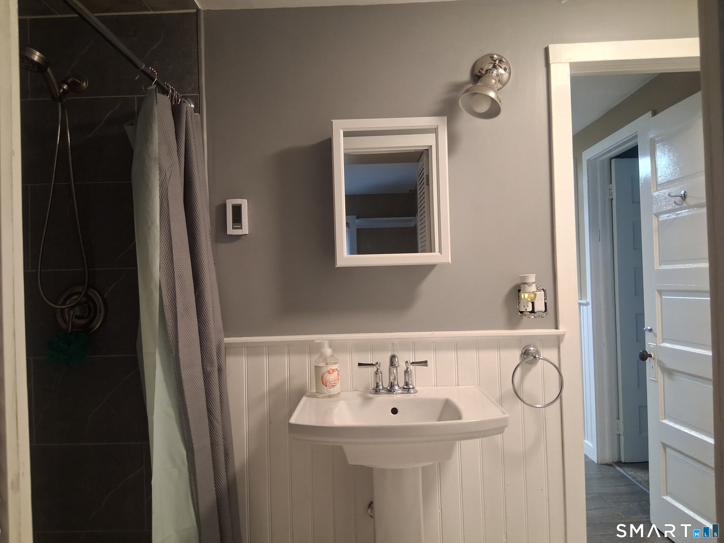 17 Ballou Road Branford CT 06405