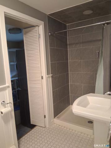 17 Ballou Road Branford CT 06405