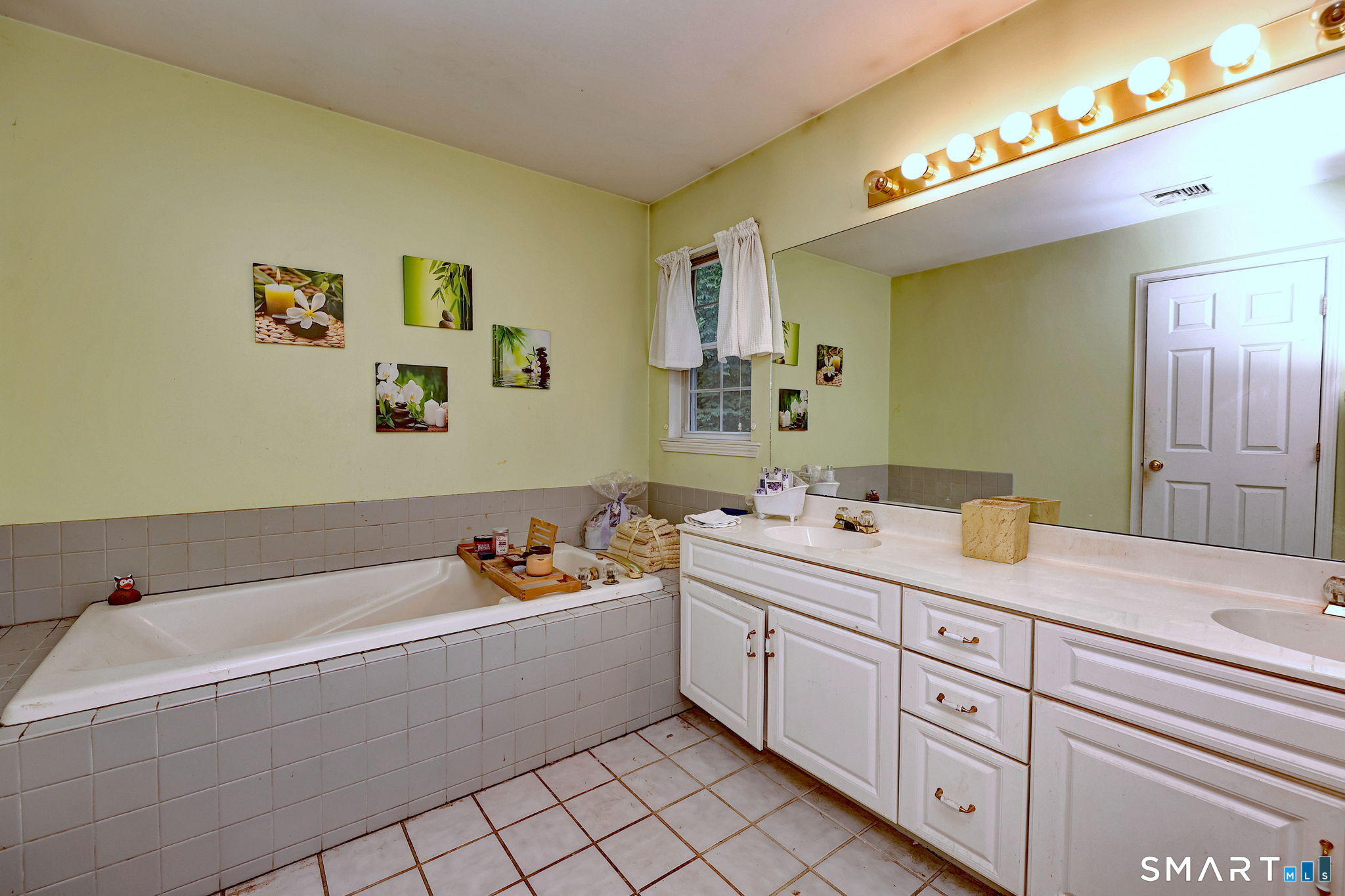 79 Old Colony Road Monroe CT 06468