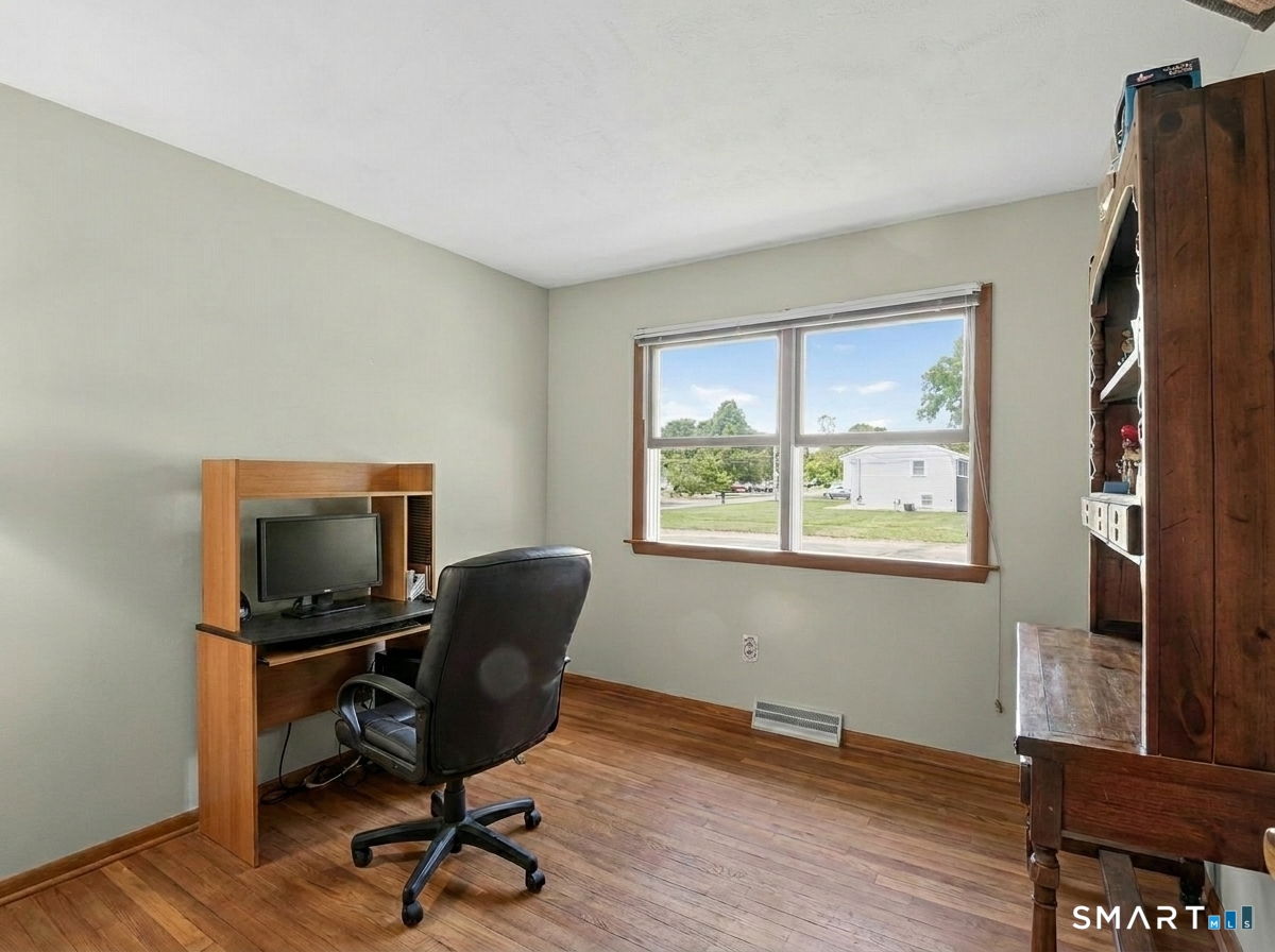 404 Ansantawae Road Milford CT 06460