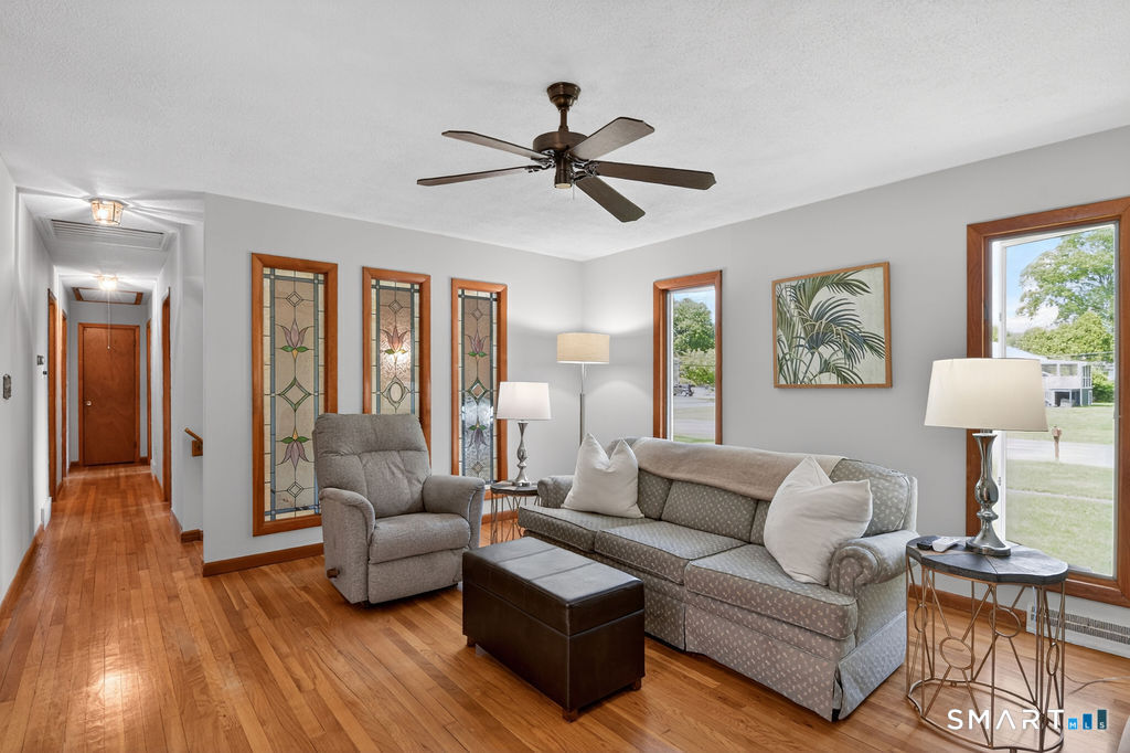 404 Ansantawae Road Milford CT 06460