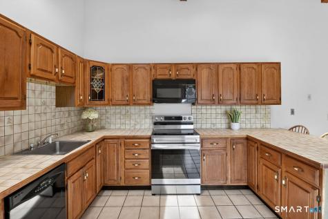 404 Ansantawae Road Milford CT 06460