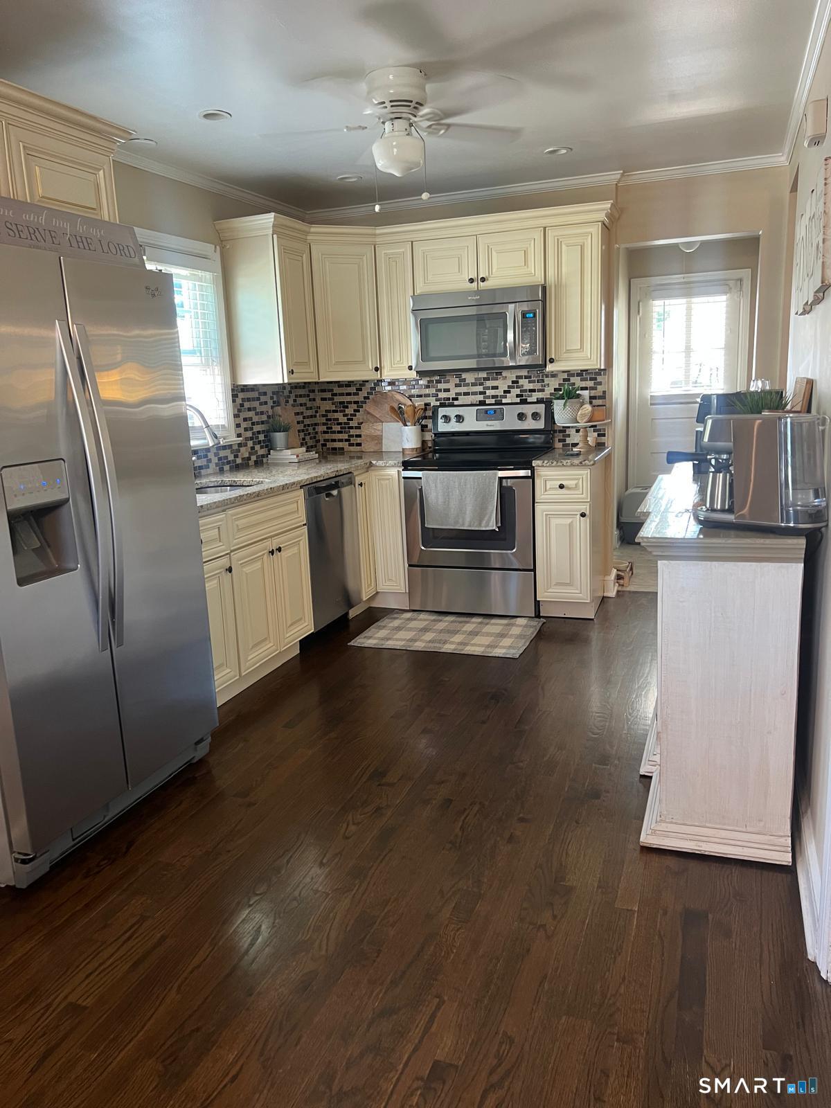 85 Glendale Avenue Bridgeport CT 06606