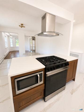 128 Greenwood Avenue Waterbury CT 06704