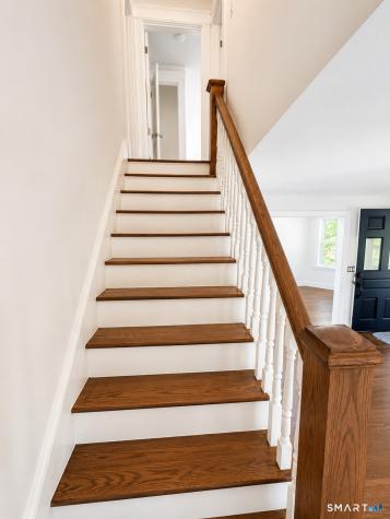 128 Greenwood Avenue Waterbury CT 06704
