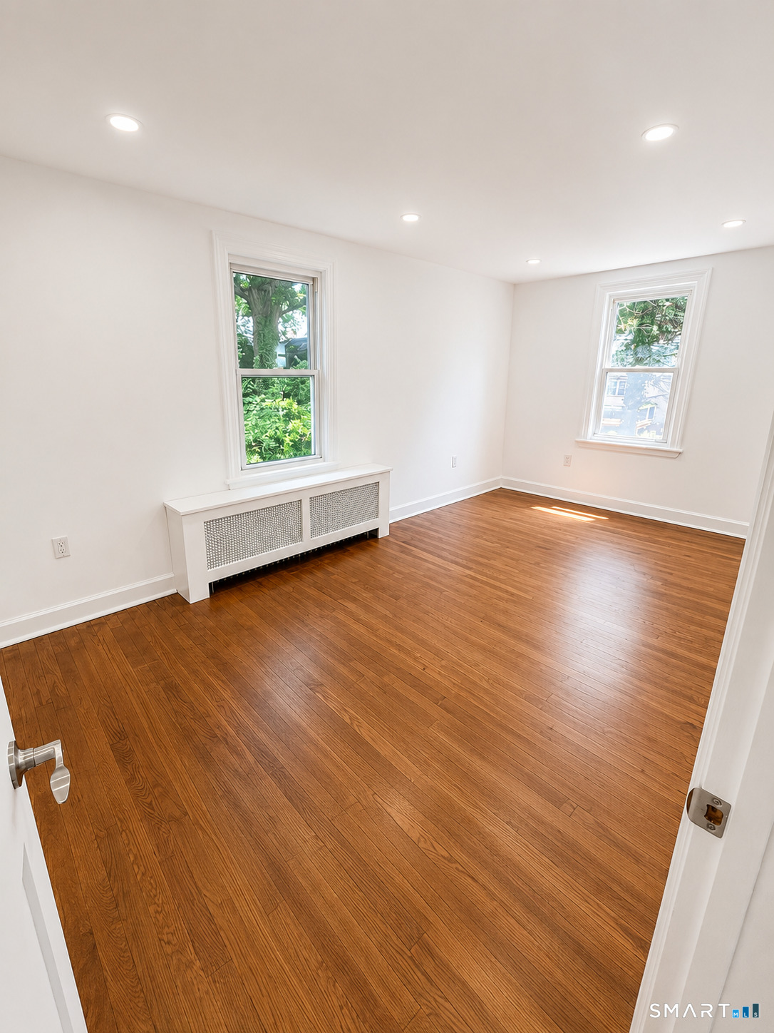128 Greenwood Avenue Waterbury CT 06704