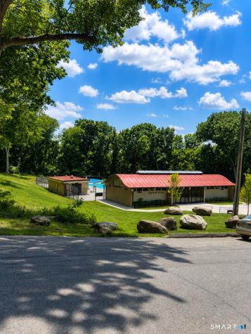 128 Greenwood Avenue Waterbury CT 06704