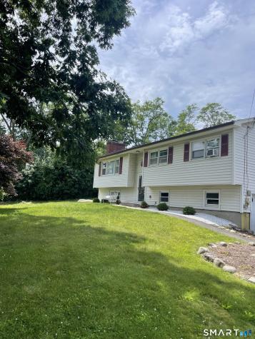 7 Rogers Drive Danbury CT 06810