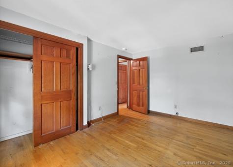 51 Charing Cross Avon CT 06001