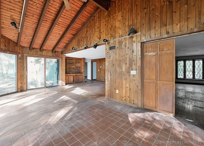 51 Charing Cross Avon CT 06001