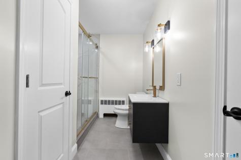 576 Huntington Street Shelton CT 06484