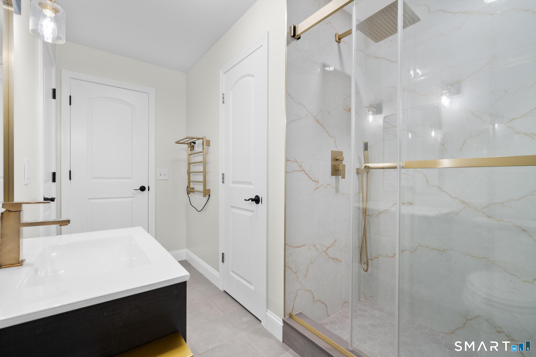576 Huntington Street Shelton CT 06484