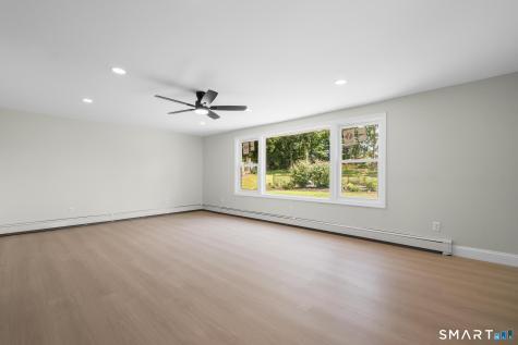 576 Huntington Street Shelton CT 06484