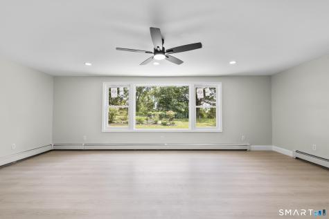 576 Huntington Street Shelton CT 06484