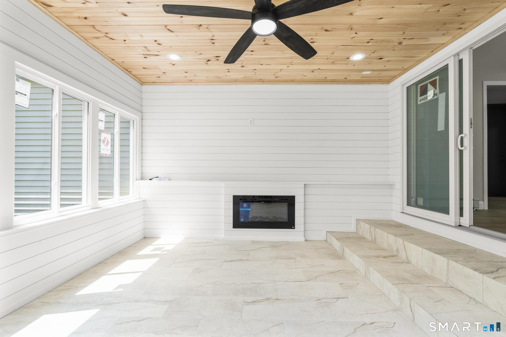 576 Huntington Street Shelton CT 06484