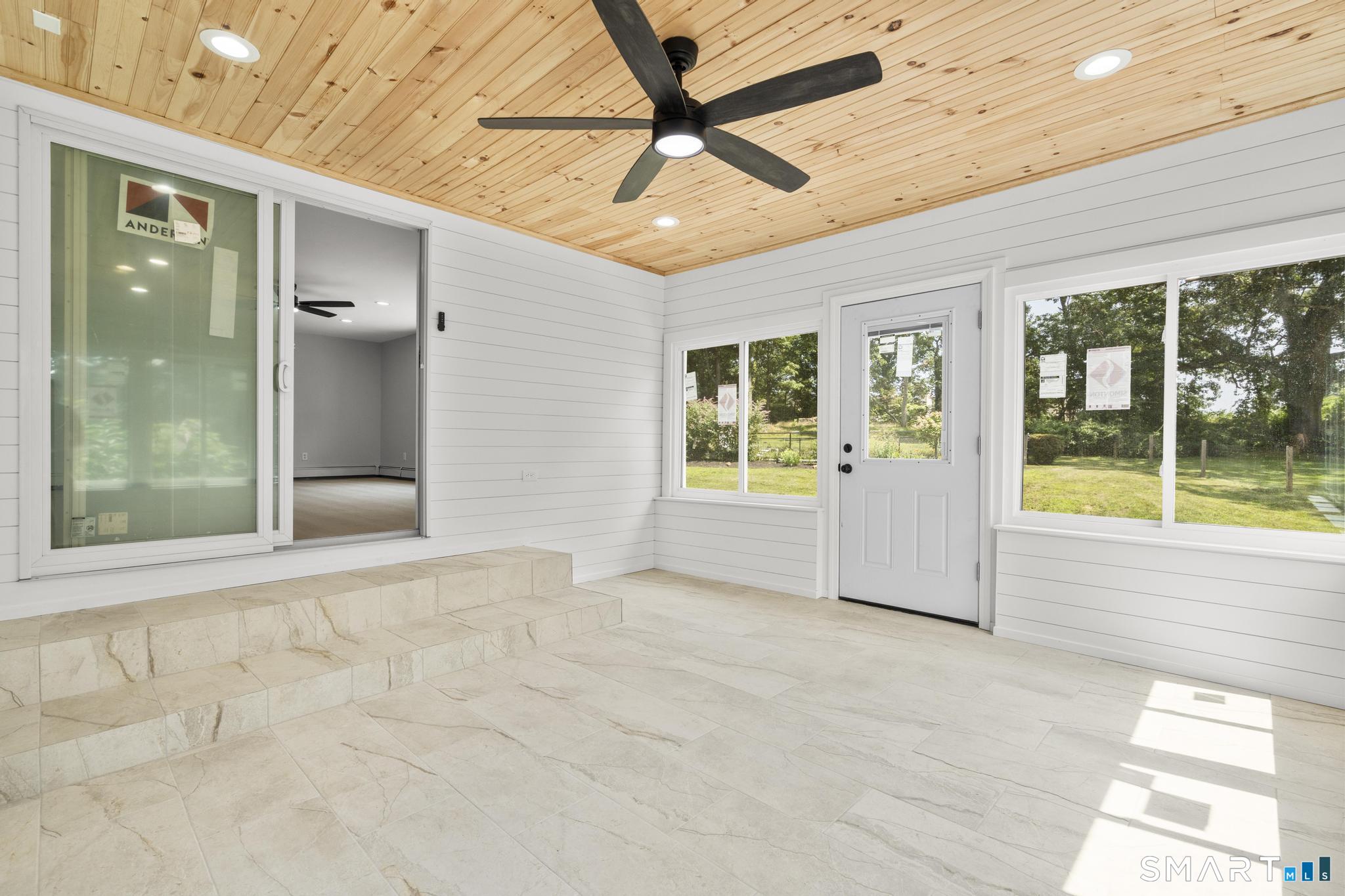 576 Huntington Street Shelton CT 06484