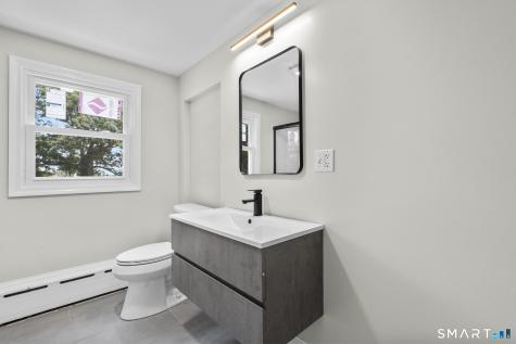 576 Huntington Street Shelton CT 06484