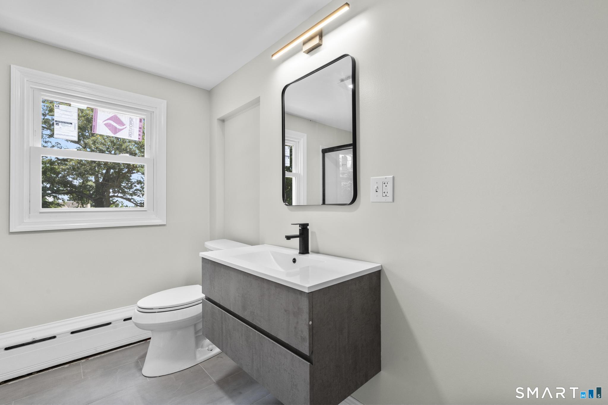576 Huntington Street Shelton CT 06484